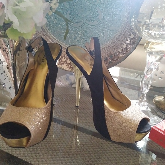 (Sold!) - Picture 2 of 2